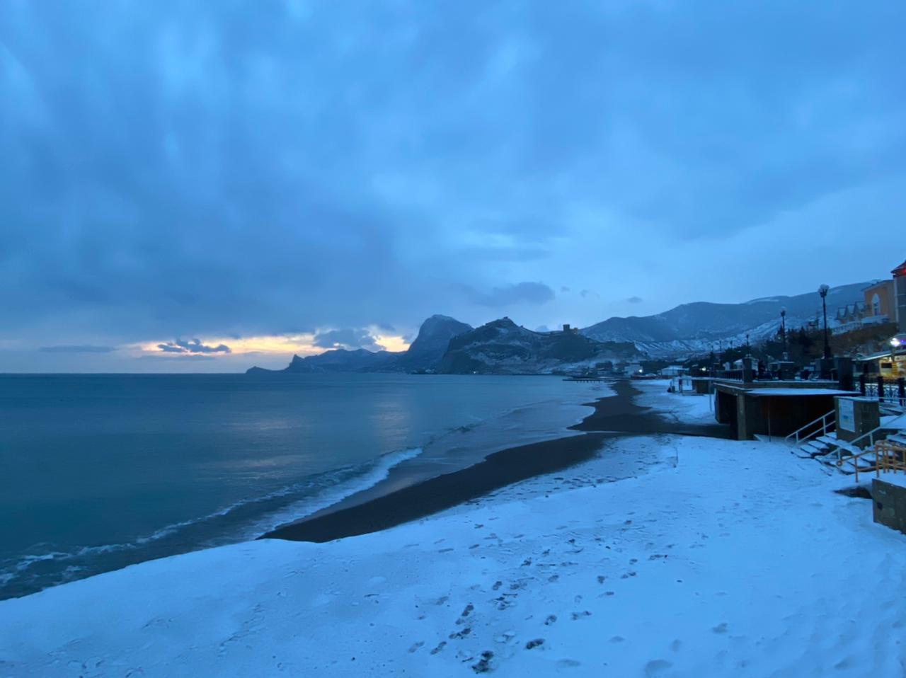 Крым Судак зимой – фото снега 