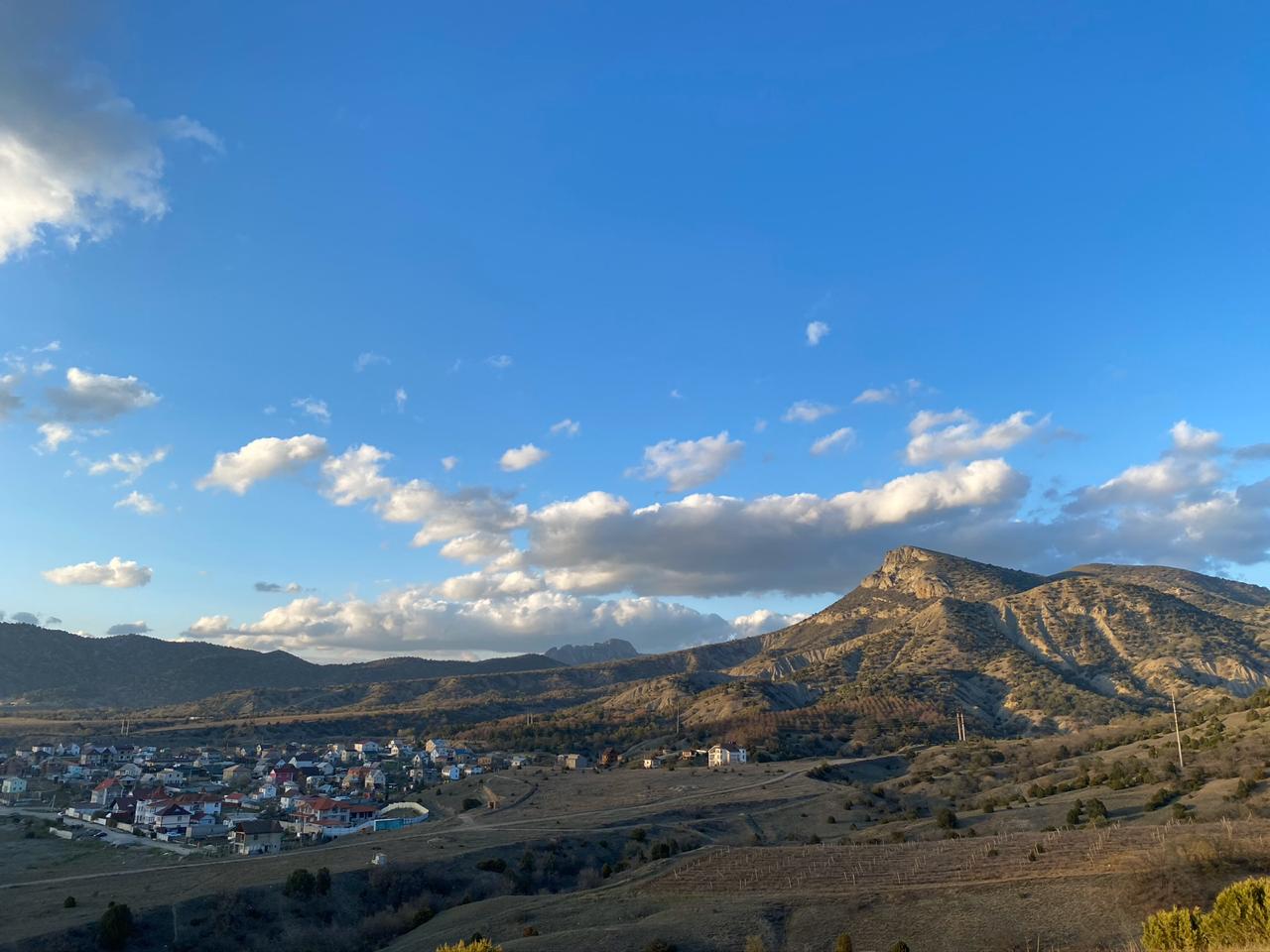 Места для фото в Судаке – гора Таракташ